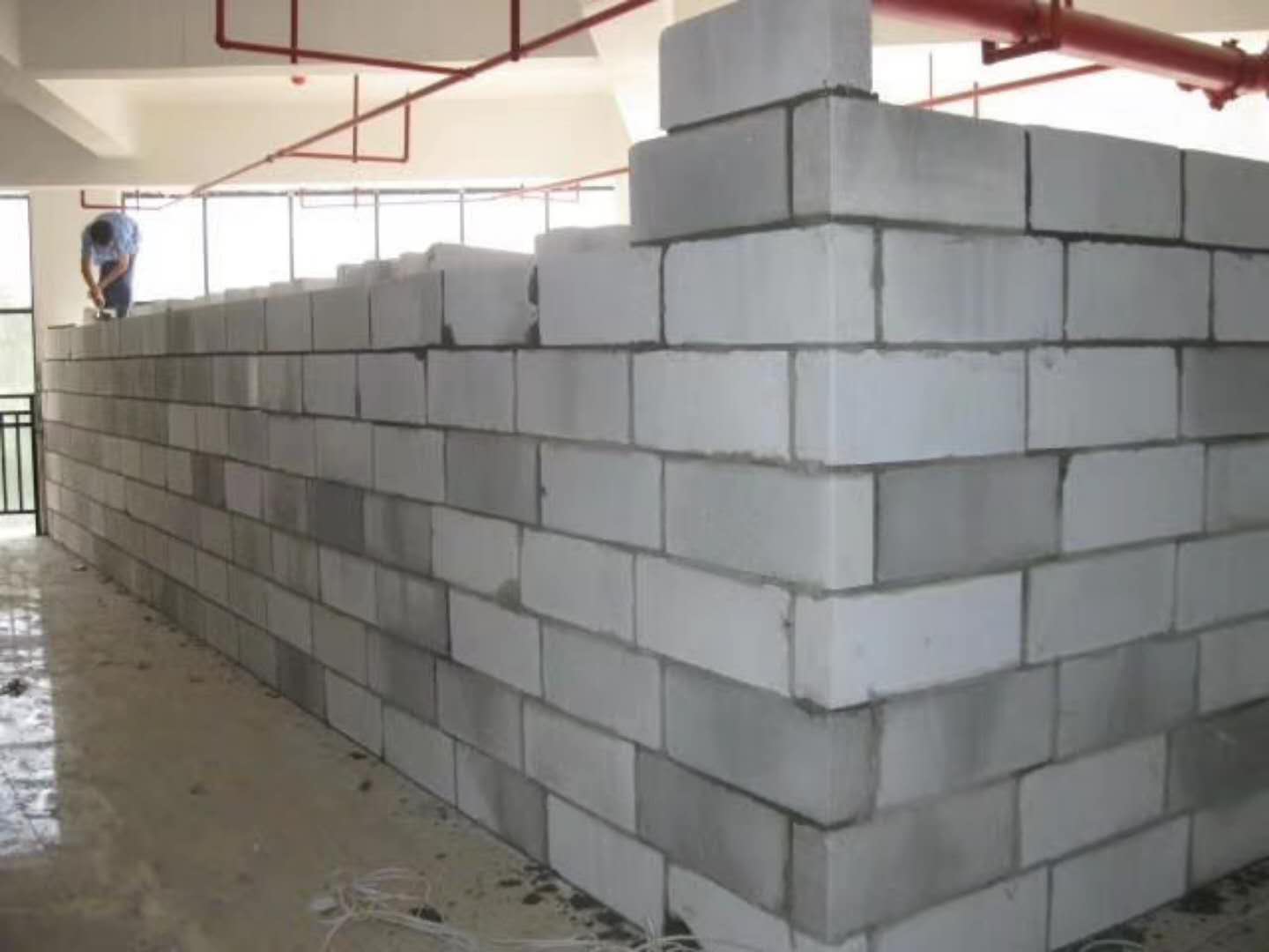 华阴蒸压加气混凝土砌块承重墙静力和抗震性能的研究